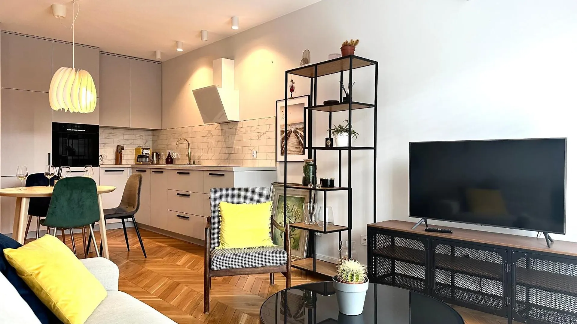 Mieszczanska 25 Apartment - Self Check-In 20H - Parking & Lift Вроцлав