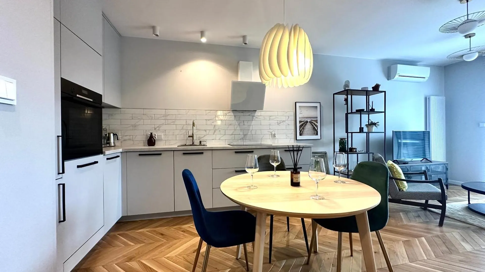 Mieszczanska 25 Apartment - Self Check-In 20H - Parking & Lift Вроцлав